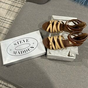 Steve Madden Worldly sandals